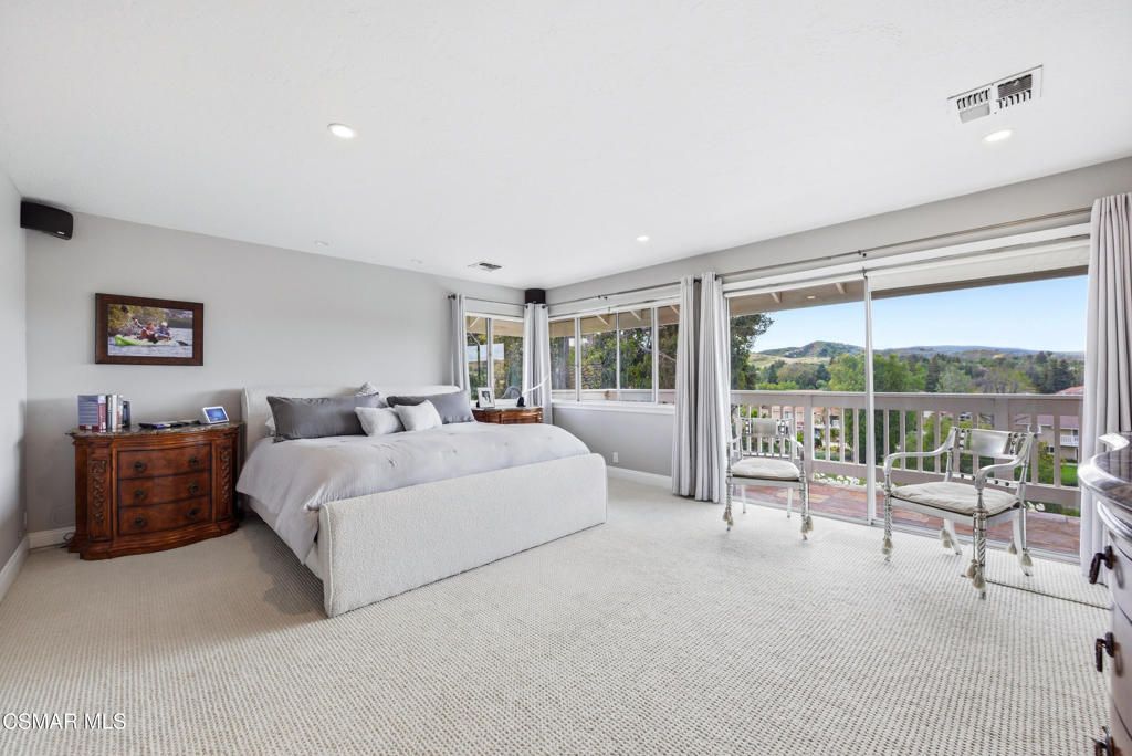 Image 23 of property listing at 206 Rangely Court, Simi Valley, CA 93065