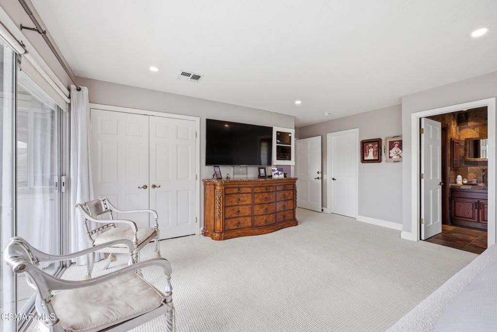 Image 24 of property listing at 206 Rangely Court, Simi Valley, CA 93065