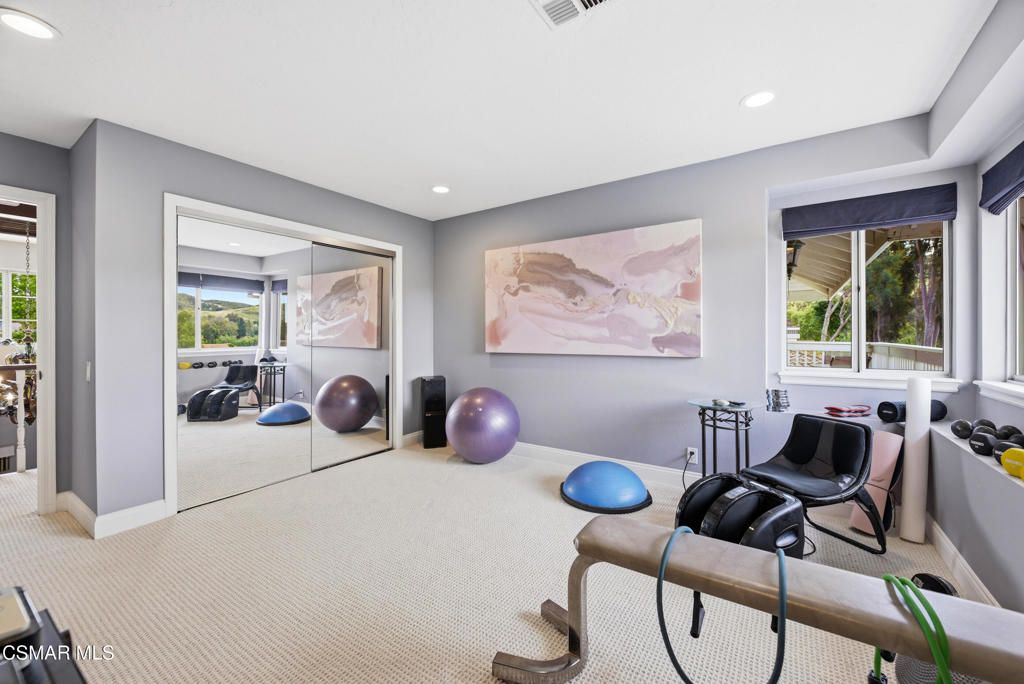 Image 33 of property listing at 206 Rangely Court, Simi Valley, CA 93065