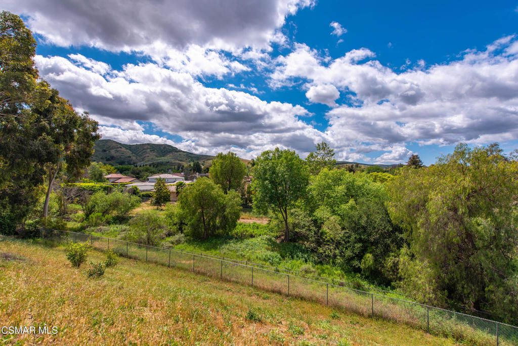 Image 43 of property listing at 206 Rangely Court, Simi Valley, CA 93065