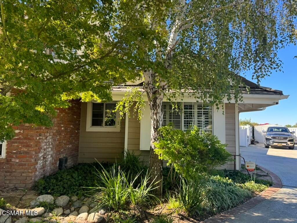 Image 50 of property listing at 206 Rangely Court, Simi Valley, CA 93065