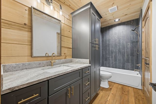 224 Pinecrest Drive, Ellijay, GA 30540