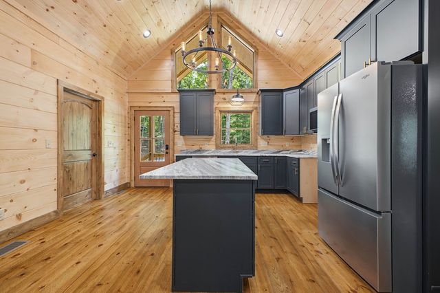 224 Pinecrest Drive, Ellijay, GA 30540