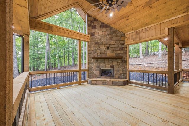 224 Pinecrest Drive, Ellijay, GA 30540
