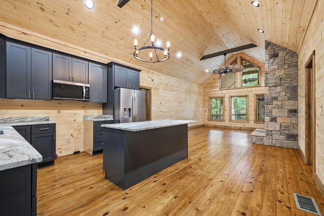 224 Pinecrest Drive, Ellijay, GA 30540