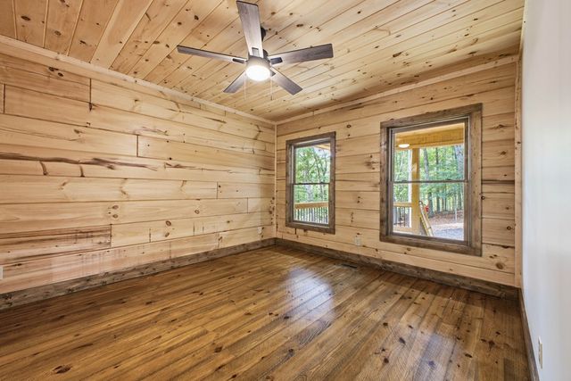 224 Pinecrest Drive, Ellijay, GA 30540