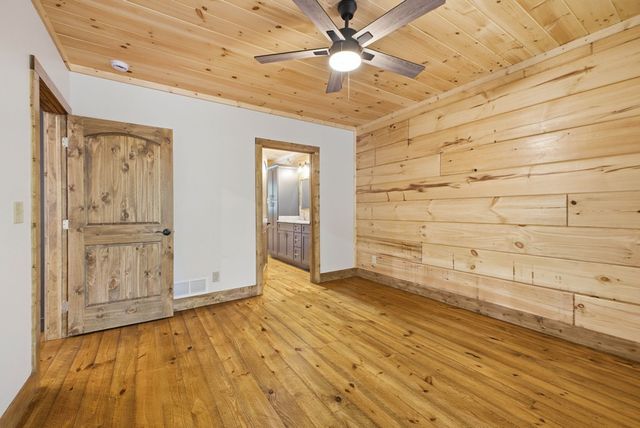 224 Pinecrest Drive, Ellijay, GA 30540