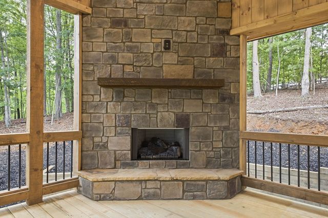 224 Pinecrest Drive, Ellijay, GA 30540