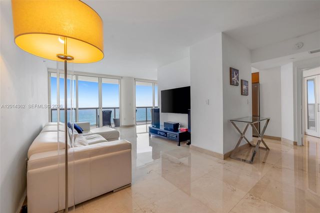 6365 Collins Ave 3202, Miami Beach, FL 33141