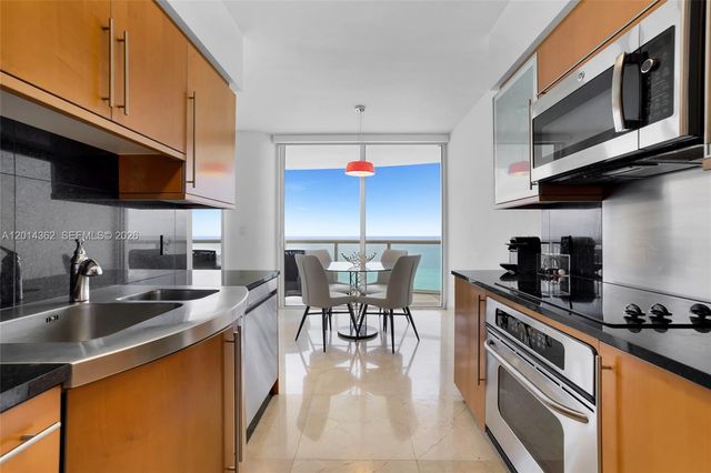 6365 Collins Ave 3202, Miami Beach, FL 33141
