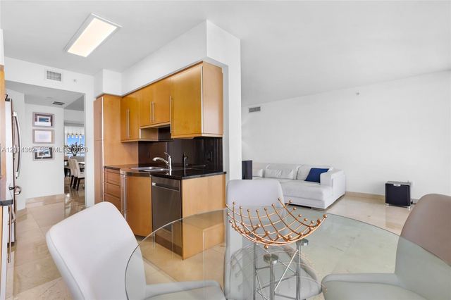 6365 Collins Ave 3202, Miami Beach, FL 33141