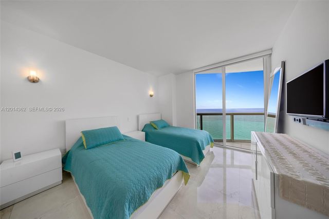 6365 Collins Ave 3202, Miami Beach, FL 33141