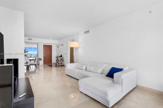 6365 Collins Ave 3202, Miami Beach, FL 33141
