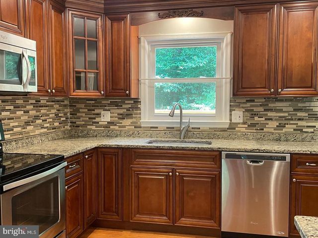 6223 RATHLIN DR, Springfield, VA 22152