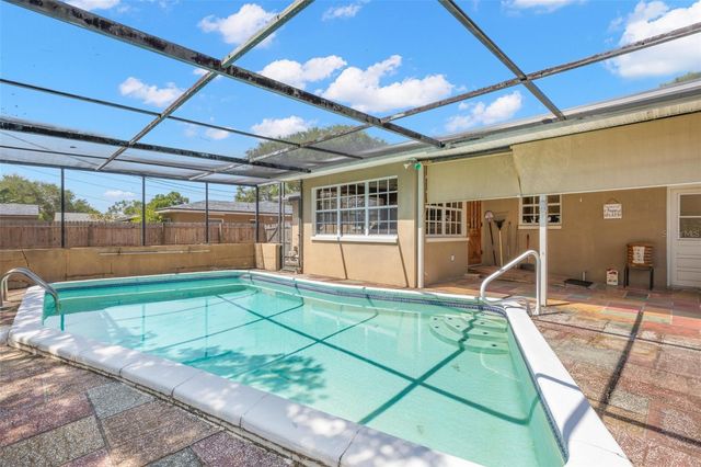 909 WOODLEY ROAD, Clearwater, FL 33764