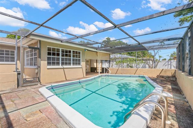 909 WOODLEY ROAD, Clearwater, FL 33764