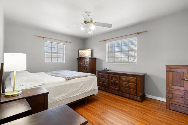 909 WOODLEY ROAD, Clearwater, FL 33764