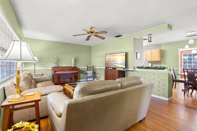 909 WOODLEY ROAD, Clearwater, FL 33764