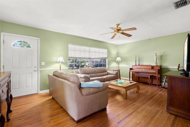 909 WOODLEY ROAD, Clearwater, FL 33764