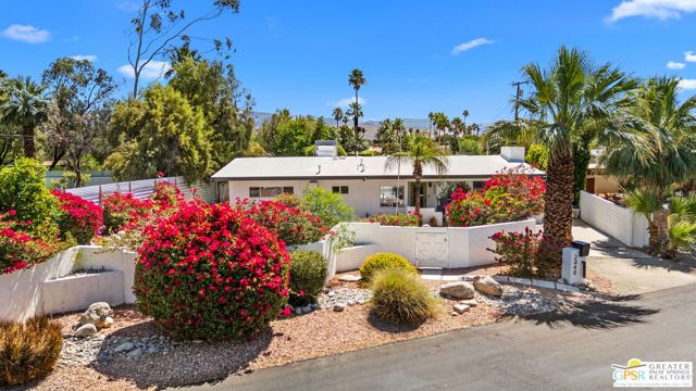 2440 N Girasol Avenue, Palm Springs, CA 92262