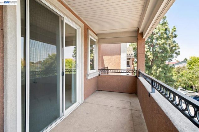 401 S Norfolk St 301, San Mateo, CA 94401