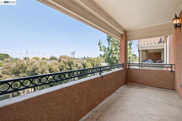 401 S Norfolk St 301, San Mateo, CA 94401