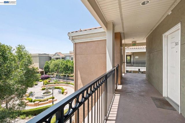 401 S Norfolk St 301, San Mateo, CA 94401