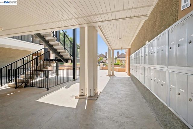 401 S Norfolk St 301, San Mateo, CA 94401