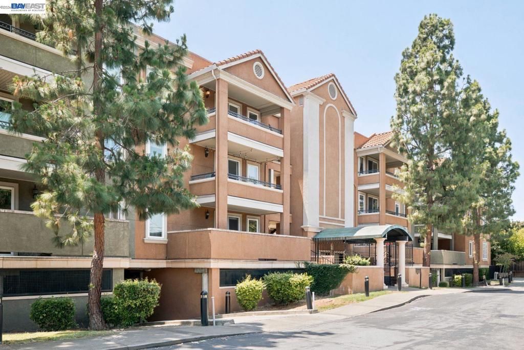 401 S Norfolk St 301, San Mateo, CA 94401