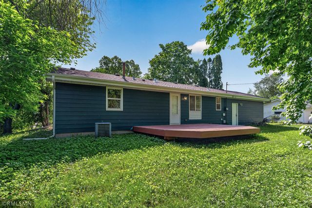 6601 Zealand Avenue N, Brooklyn Park, MN 55428