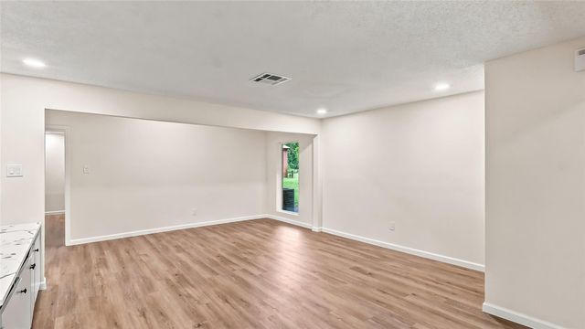 16121 Fm 2620 Road, Bedias, TX 77831