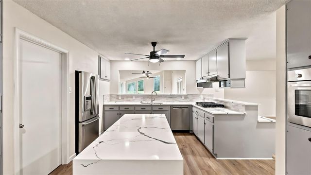 16121 Fm 2620 Road, Bedias, TX 77831