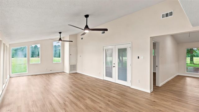 16121 Fm 2620 Road, Bedias, TX 77831