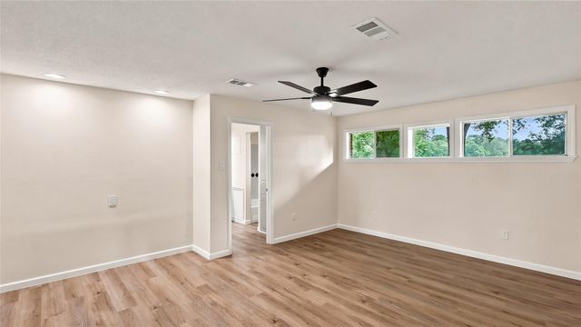 16121 Fm 2620 Road, Bedias, TX 77831