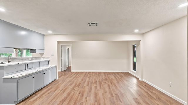 16121 Fm 2620 Road, Bedias, TX 77831