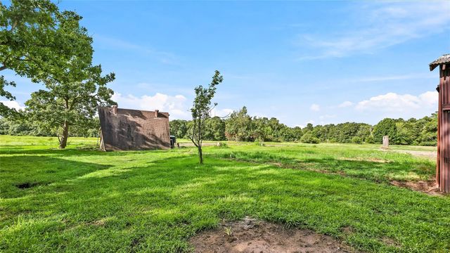 16121 Fm 2620 Road, Bedias, TX 77831