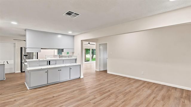 16121 Fm 2620 Road, Bedias, TX 77831