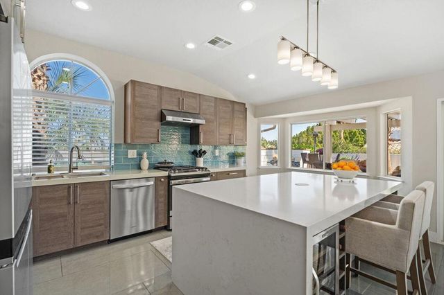 47190 Sand Sage Court, Palm Desert, CA 92260