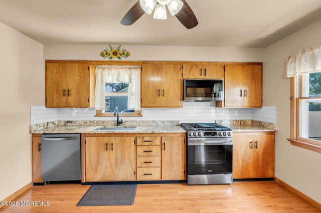 514 Pine Street, Lakehurst, NJ 08733