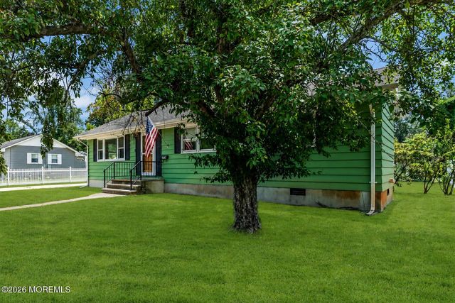 514 Pine Street, Lakehurst, NJ 08733