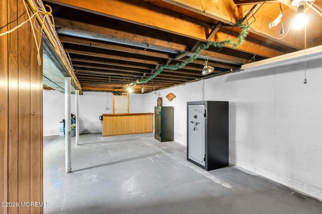 514 Pine Street, Lakehurst, NJ 08733