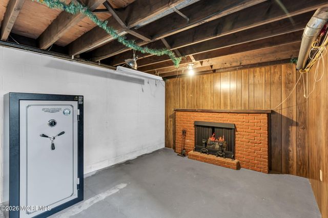 514 Pine Street, Lakehurst, NJ 08733