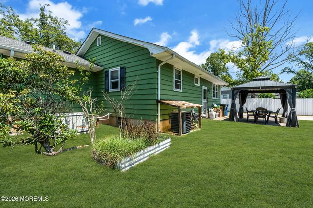 514 Pine Street, Lakehurst, NJ 08733
