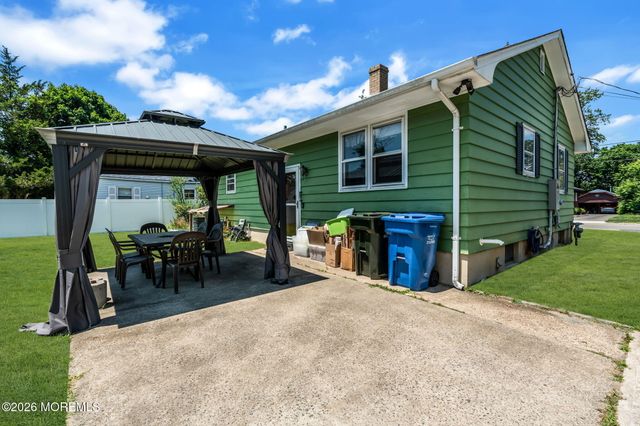 514 Pine Street, Lakehurst, NJ 08733
