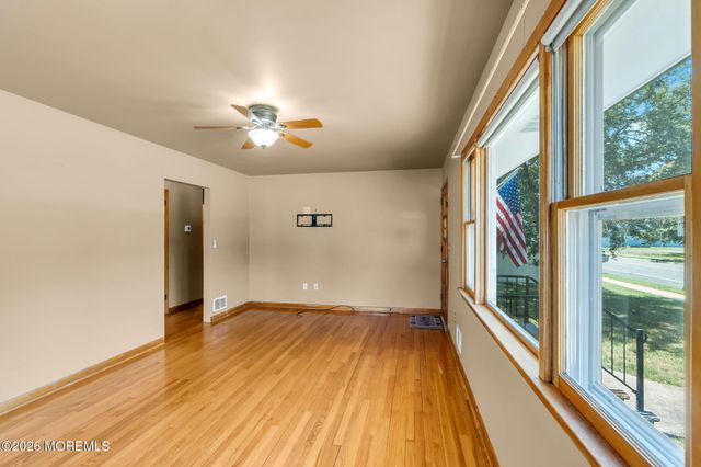 514 Pine Street, Lakehurst, NJ 08733