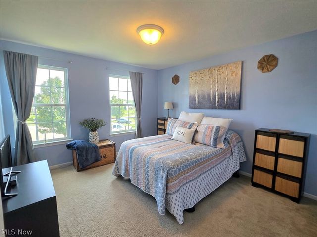 10065 Meadow Ridge Drive, Streetsboro, OH 44241
