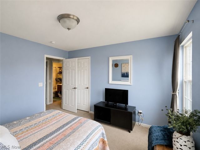 10065 Meadow Ridge Drive, Streetsboro, OH 44241