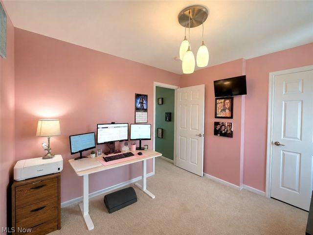 10065 Meadow Ridge Drive, Streetsboro, OH 44241