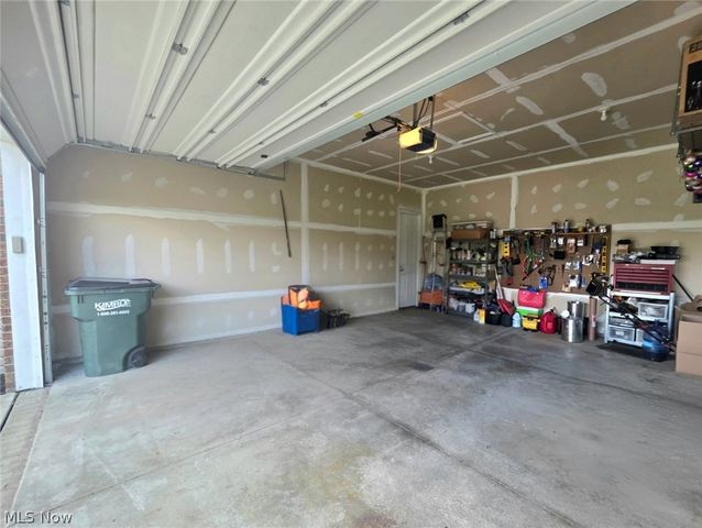 10065 Meadow Ridge Drive, Streetsboro, OH 44241