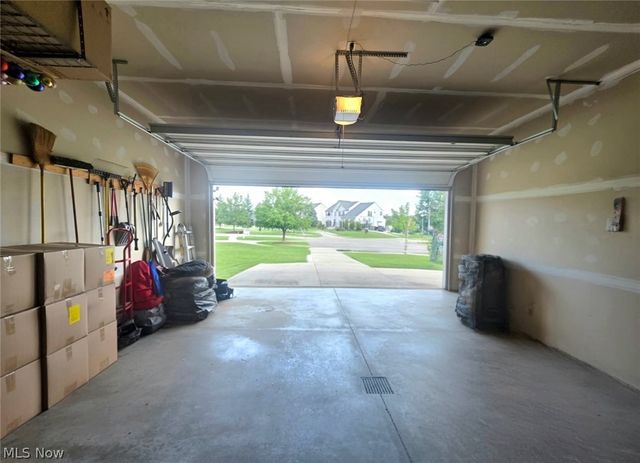 10065 Meadow Ridge Drive, Streetsboro, OH 44241